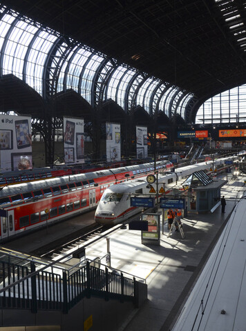 2025 rwf Hamburg Hbf 2013 1